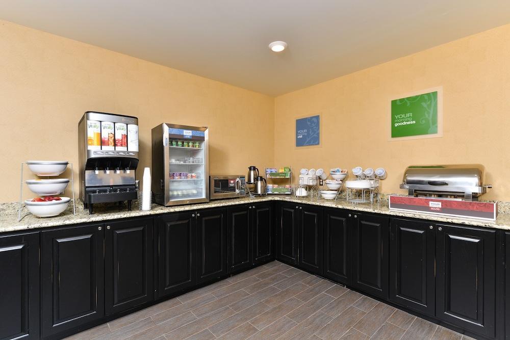 Comfort Suites Near Route 66 スプリングフィールド エクステリア 写真