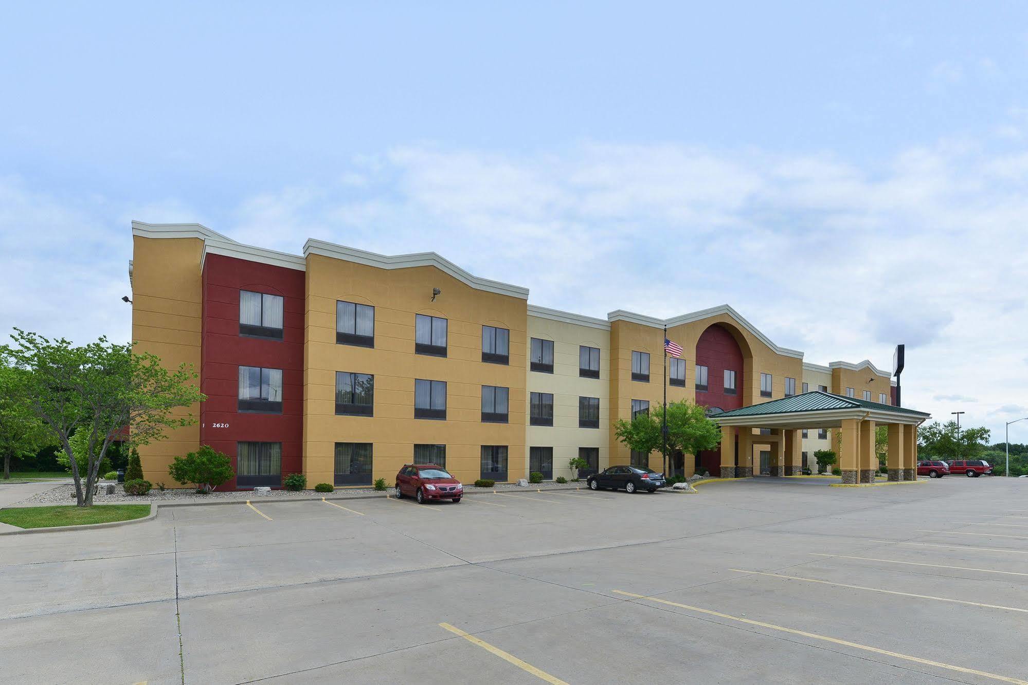 Comfort Suites Near Route 66 スプリングフィールド エクステリア 写真
