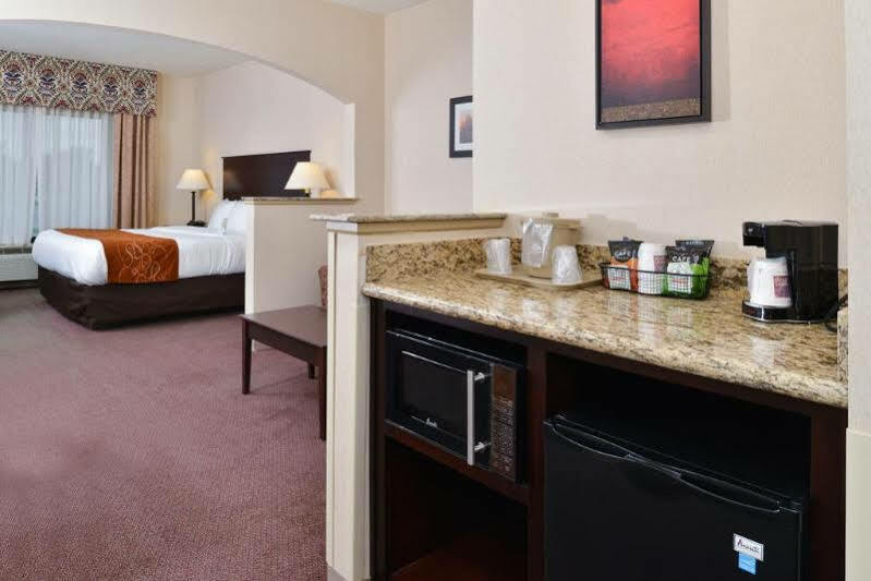 Comfort Suites Near Route 66 スプリングフィールド エクステリア 写真