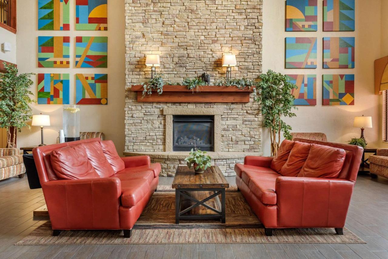 Comfort Suites Near Route 66 スプリングフィールド エクステリア 写真